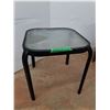 Image 5 : *Pet Stairs (21 x 22 x 28"), Outdoor Table (16 x 16 18"), Pickup Only
