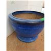 Image 4 : *Large Blue Flower Pot, Pickup Only