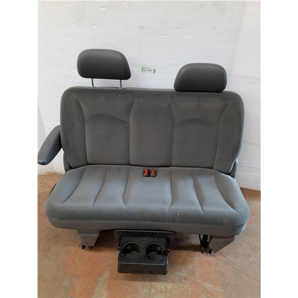 *Dodge Grand Caravan 2001-2006 Seats (Set of 3), Pickup Only