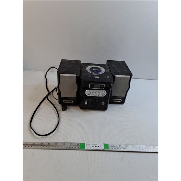 Memorax Digital Compact Disc Player with Speakers Powers On