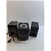 Image 6 : Memorax Digital Compact Disc Player with Speakers Powers On
