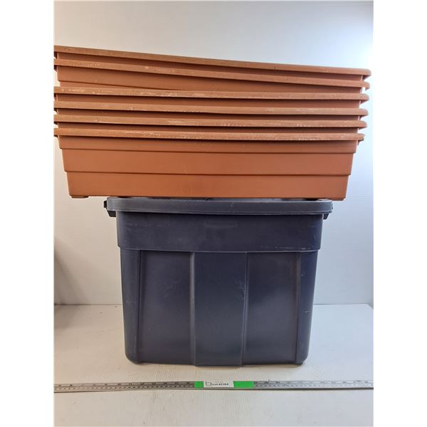 *Rubbermaid Storage Bin, (6) Planters, Several Mini Planters, Pickup Only