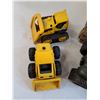 Image 2 : (4) Heavy Machinery Toys, 7 Up Wooden Crate