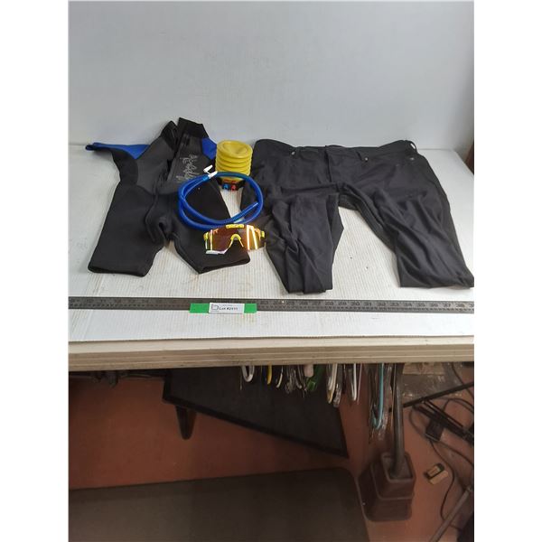 HyperFlex Size 4 Wetsuit, Levi Strauss Slim Pants Size 38/30, Hand Air Pump and Sunglasses