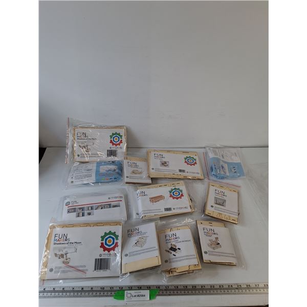 (12) New Minimakers STEM Building Toys