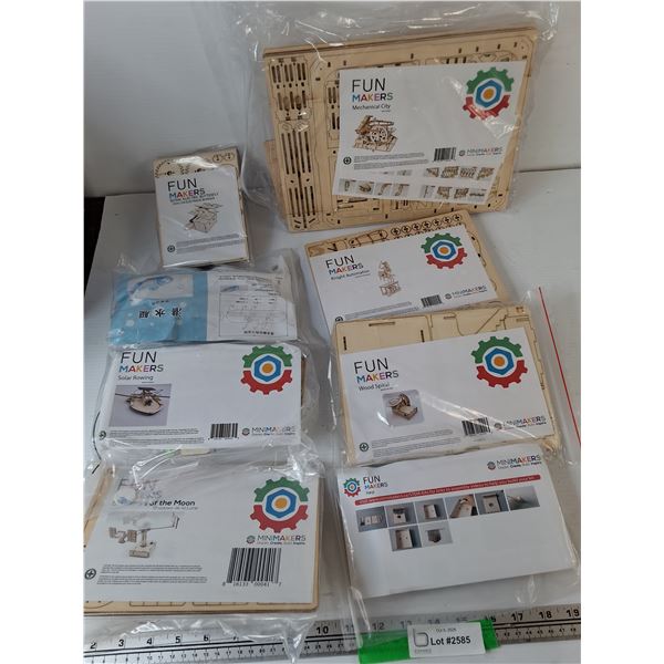 (8) New Minimakers STEM Building Toys
