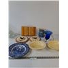 Image 1 : Assorted Decor, Assorted Dishes