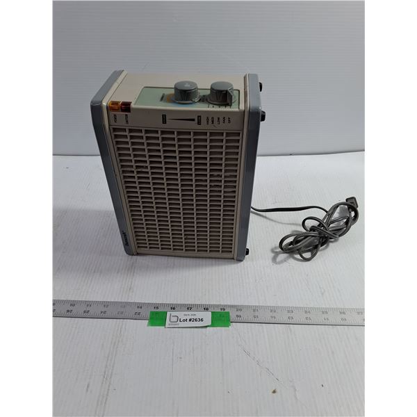 Duracraft Space Heater 11x8.5x4.5" - Tested