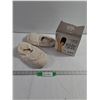 Image 1 : Magic Bag Lavender Aromatherapy Heatable Slippers - Size L