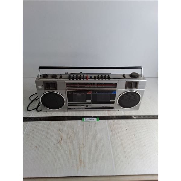 Sanyo Radio/Cassette Player - Powers On