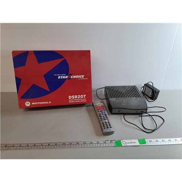 StarChoice Digital Satellite Receiver & Remote- Powers On