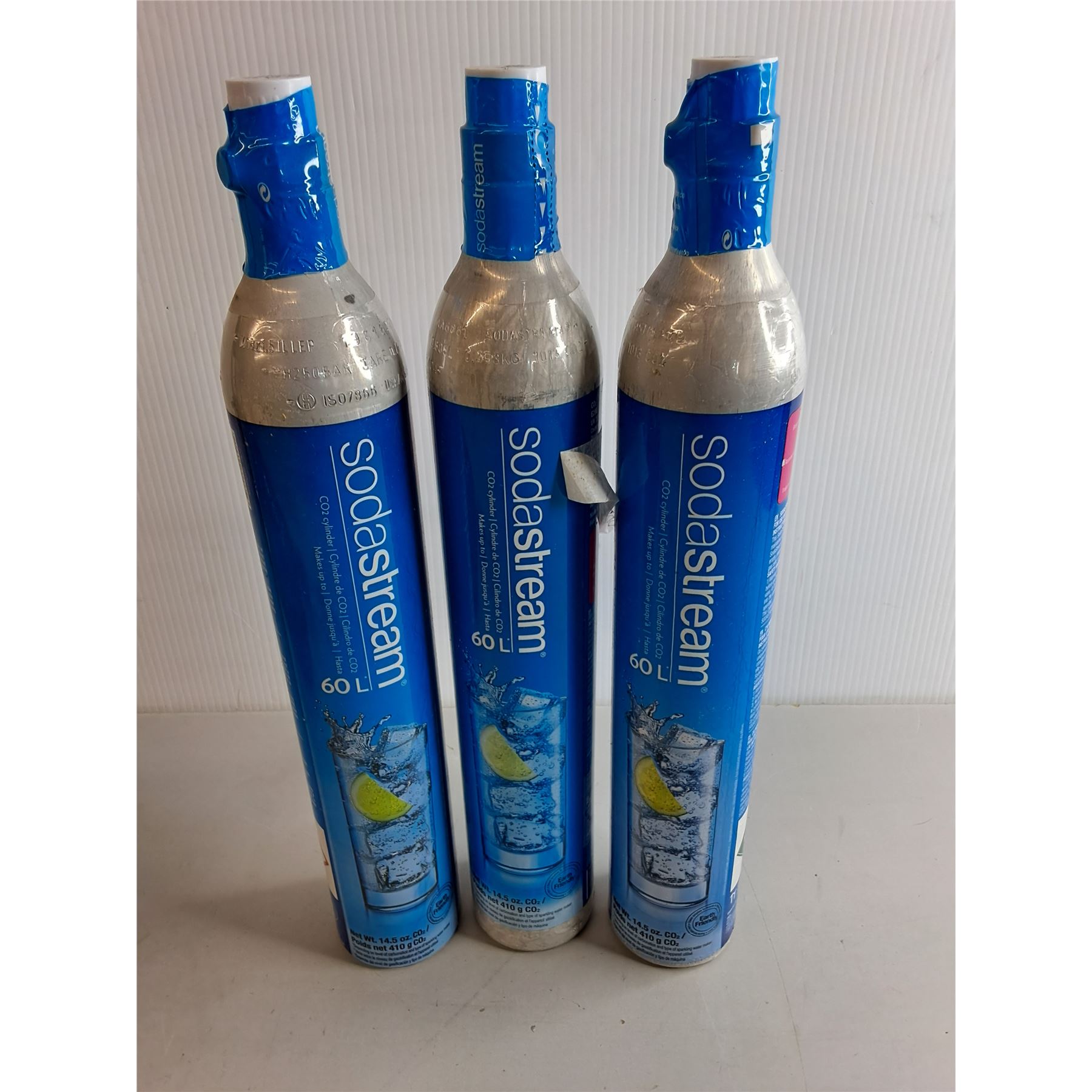 Sodastream Sparkling Water Maker- Powers On/As Is & (4) CO2 Cylinders ...