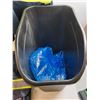 Image 5 : 3 High-Vis Tops - Size L - Vest is Size M - Plastic Garbage Bin, PU Preferred