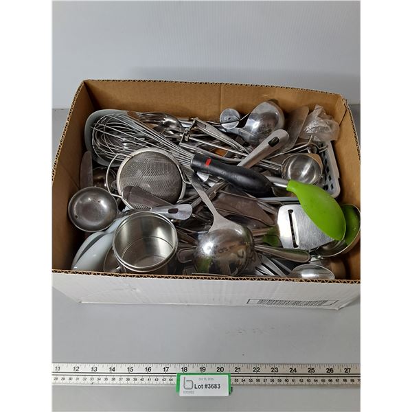 Assorted Kitchen Utensils