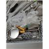 Image 4 : Assorted Kitchen Utensils