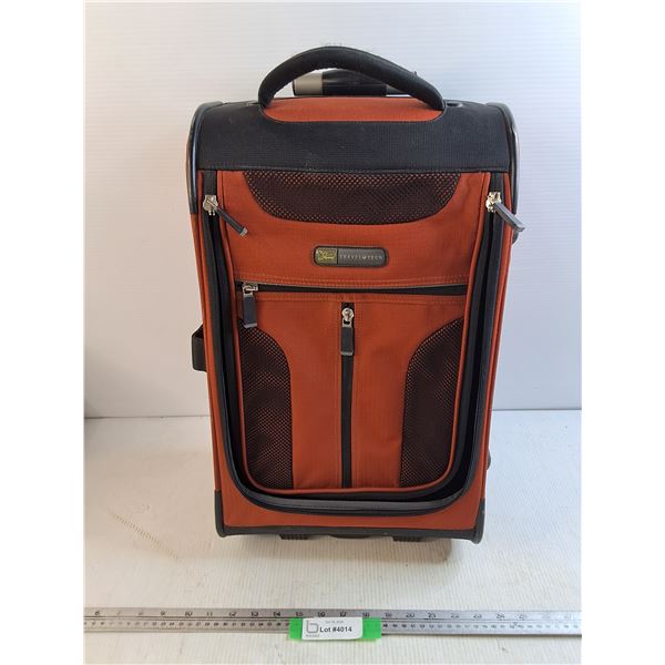 TravelTech Carry-On Rolling Suitcase 13x21x8 , Pickup Only