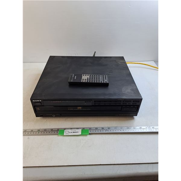 Sony (5) Disc Automatic Disc Loading System - Powers On