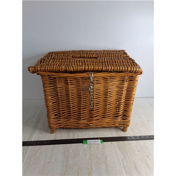 Wicker Hamper w/Chain & Lock - 17x13x15 , Pickup Preferred