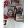Image 6 : Assorted Christmas Decor, Storage Bin - Cannot Ship