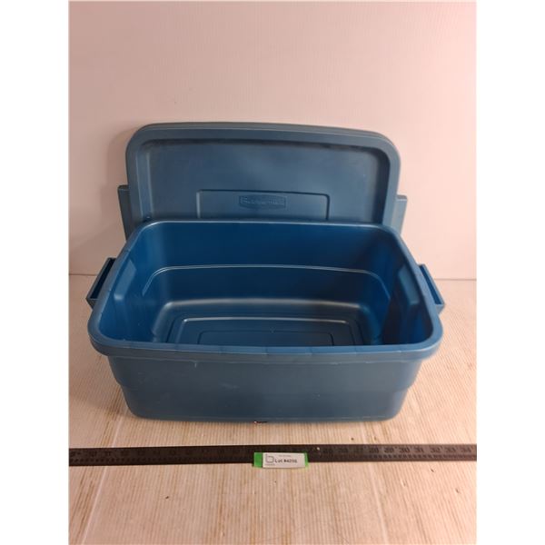 Rubbermaid Roughneck Shallow Storage Bin - 21x15x8.5 , Pickup Only