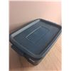 Image 3 : Rubbermaid Roughneck Shallow Storage Bin - 21x15x8.5", Pickup Only