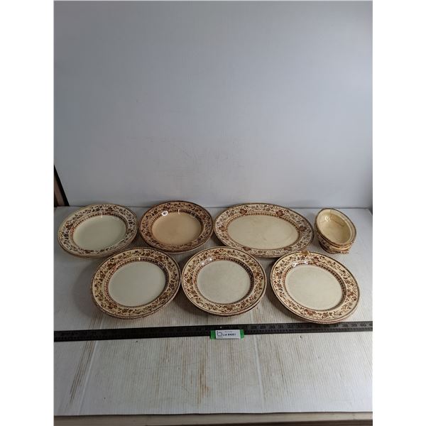 Vintage 12 Piece Set of Modena R7999 Ceramic Dish Set