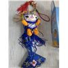 Image 4 : Handy Stitch, Pitcher, Brooch, Asian Doll, Autumn Decor, Sterilite Tote