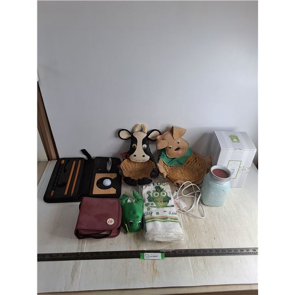 Scentsy Electric Air Freshener, Putter Kit, CD Case, St. Patrick's Day Kitchen Towel Set, Baskets