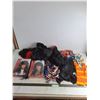 Image 1 : Costume Wigs & Capes, Girl's Leggings, Achievement Medals, Neck Ties
