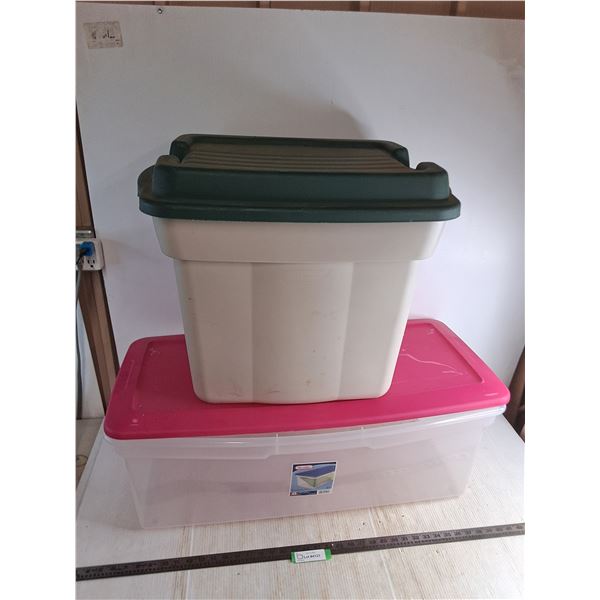 (2) Storage Bins w/Lids - Sterilite & Rubbermaid, Pickup Only