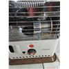 Image 2 : Sunbeam Kerosene Heater - Untested - 20x18x16" Box Size - Cannot Ship