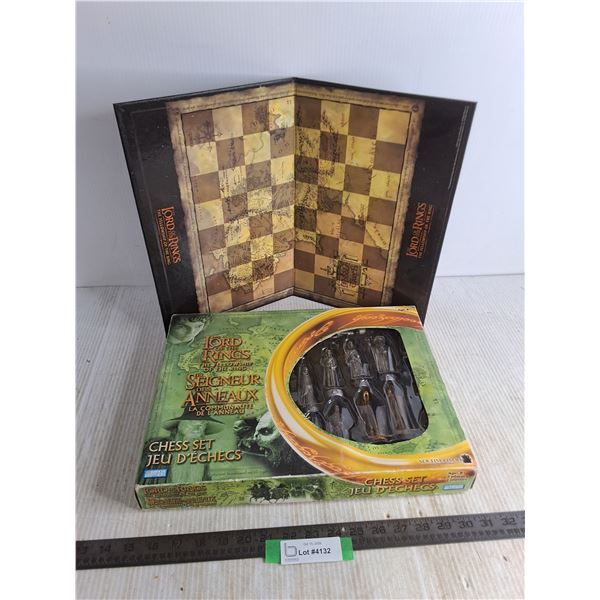 Parker Brothers "Lord of the Rings" Chess Set - Appears Complete
