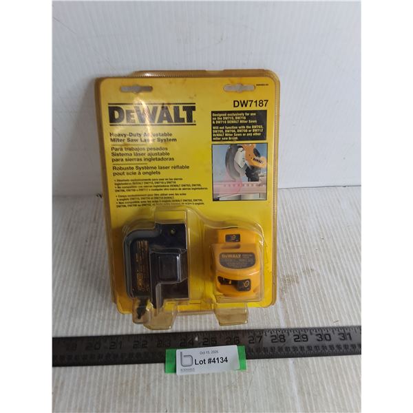 NOS DeWalt HD Adjustable Miter Saw Laser System