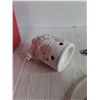 Image 4 : Water Filter, Bins, Wall Hooks, Candle, Thermos, Soaps, Diffuser, Misc.