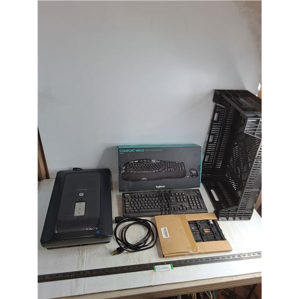 HP Scanjet G4050 - No Power Cord, Keyboards, Apparatus, 24x16x7  Crate