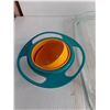 Image 3 : (3) Oven Safe Dishes, Random Lids, Gyro Bowl
