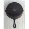 Image 2 : Vintage #9 Cast Iron Skillet