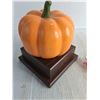 Image 3 : Largest Pumpkin Trophy, Toy Furniture