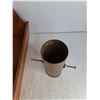 Image 5 : 12x20x11" Fruit Crate, 16" Wooden Tool Box, Custom Metal Cylinder, Pickup Preferred
