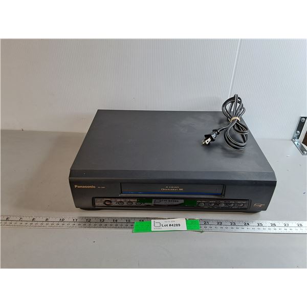Panasonic VHS Player- Powers On