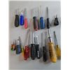Image 4 : Lot of Screwdrivers & Nut Drivers