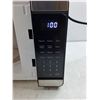 Image 3 : Frigidaire Microwave - 17.5x10x11" - Tested - Functional - New, Pickup Only