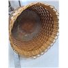 Image 3 : Plastic Door Hanger Hooks - Table w/ Attached Wicker Basket -11.5x32x9.5- As Is, Pickup Only
