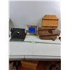 Image 1 : Tablet case - Digital Photo Frame [Powers On] - (2) Wall Mounts for Collectible Spoons - As Is