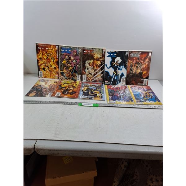 (19) Ultimate X-Men Comics in Protective Sleeves - Cannot Authenticate