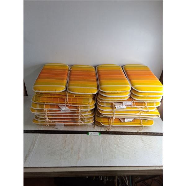 (27) Outdoor Seat & Head Cushions - Pickup Preferred