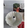 Image 4 : Assorted Bakeware & Grillware, Trivets, Misc.