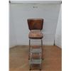 Image 1 : *Chair w/ Folding Steps, Pickup Only