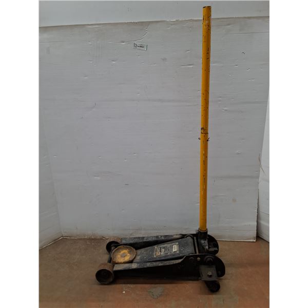 *Powerfist 2.25 Ton Quick Lift Jack - As Is, Pickup Only