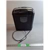 Image 1 : Insignia Paper & Card Shredder- Powers On, Pickup Only